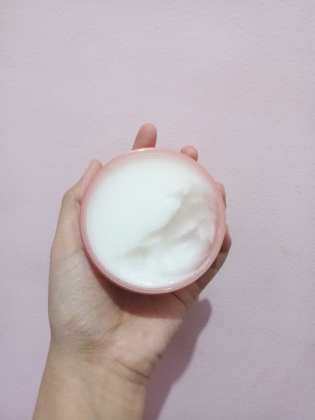 Dear Me Beauty 30 Seconds Meltaway Balm Peach review photo by Istiqomah