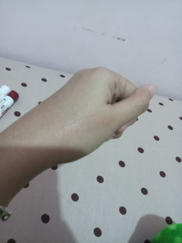 Sebamed Lip Defense Cherry SPF review photo by Istiqomah
