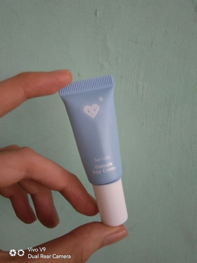 Harlette Beauty Oatmilk Day Creme review photo by Itsnatalie
