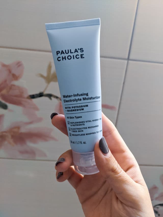 Paula's Choice Water-Infusing Electrolyte Moisturiser review photo by Ivahna