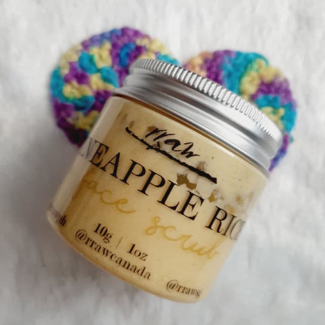 rraw Pineapple Rice Face Scrub review photo by IvyPedrozo