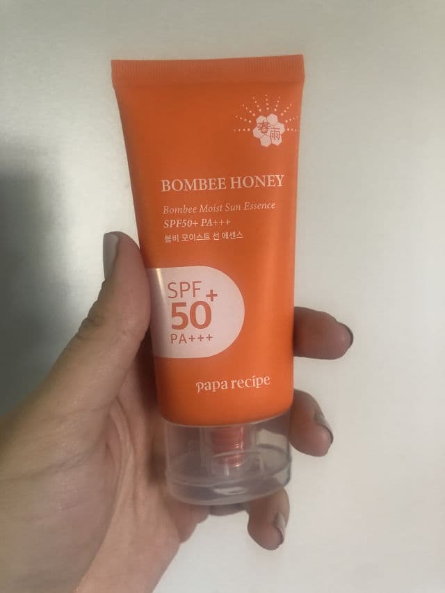 PAPA RECIPE [Discontinued] Bombee Moist Sun Essence SPF 50+ PA+++ review photo by JMG