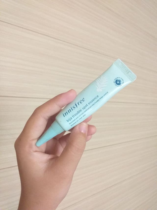 INNISFREE Bija Trouble Spot Essence review photo by Jani
