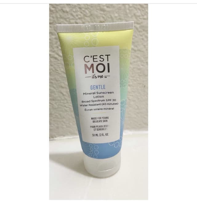 C'est Moi Gentle Mineral Sunscreen Lotion Broad Spectrum SPF 30 review photo by Jenviz08