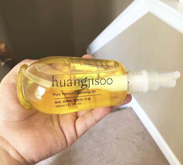 Huangjisoo Pure Perfect Cleansing Oil review photo by JessiRU