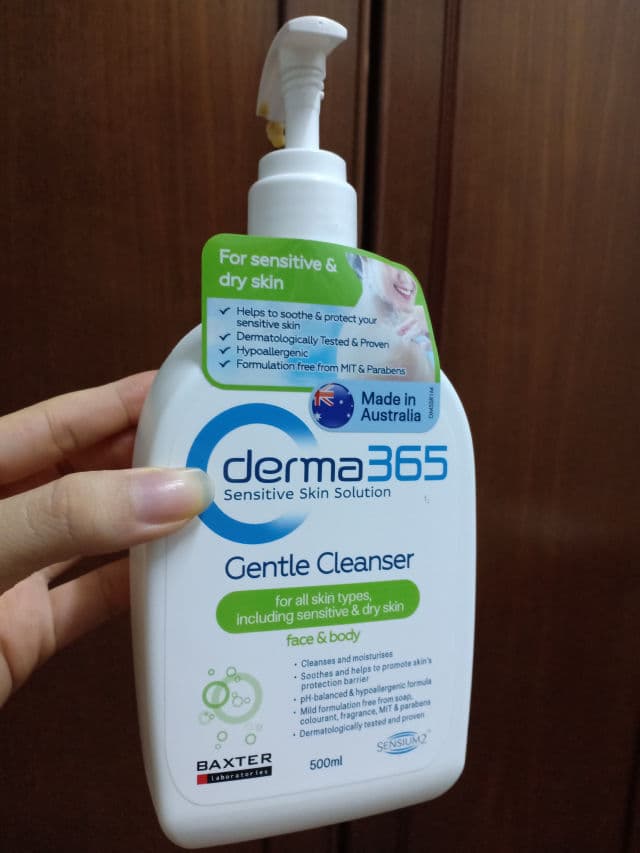 Derma365 Gentle Cleanser For All Skin Types review photo by Juliane00