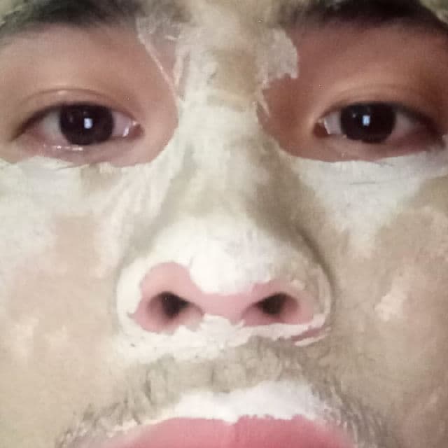 Luxe Organix Bentonite Indian Healing Clay  review photo by KEVSAMOR
