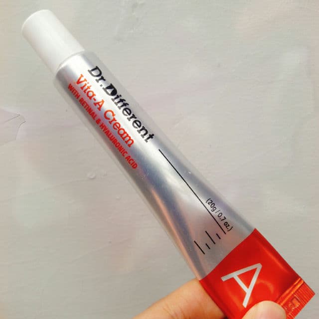 Dr.Different Vita A Cream review photo by Karisma