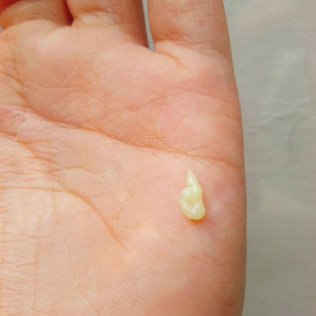 Dr.Different Vita A Cream review photo by Karisma