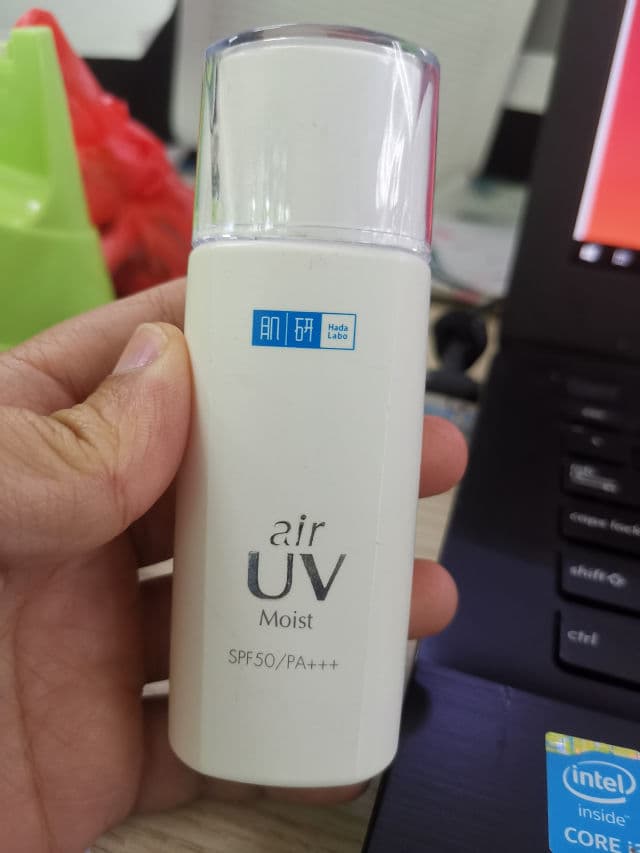 Hada Labo Premium Whitening UV (Moist) Sunscreen SPF 50 PA+++ review photo by skinANDsushi
