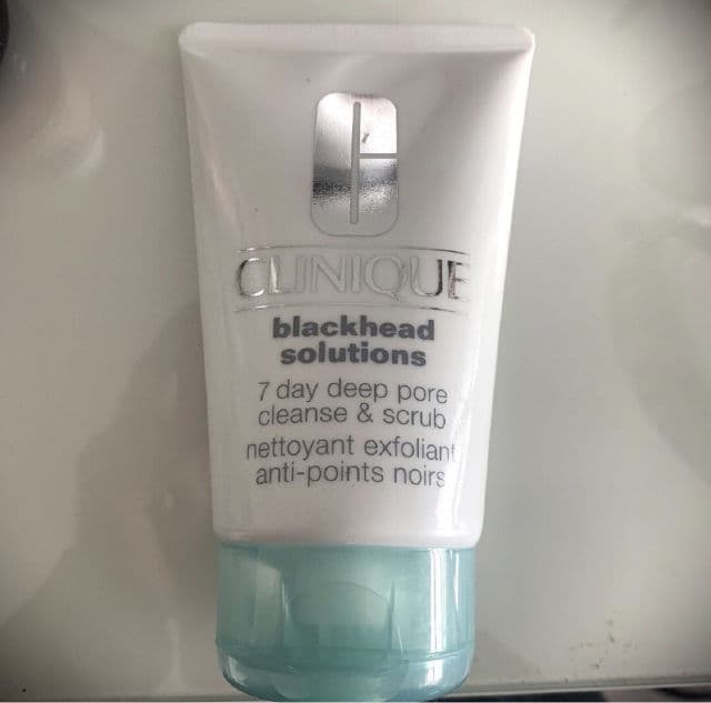 Clinique Blackhead Solutions 7 Day Deep Pore Cleanse & Scrub review photo by KateT