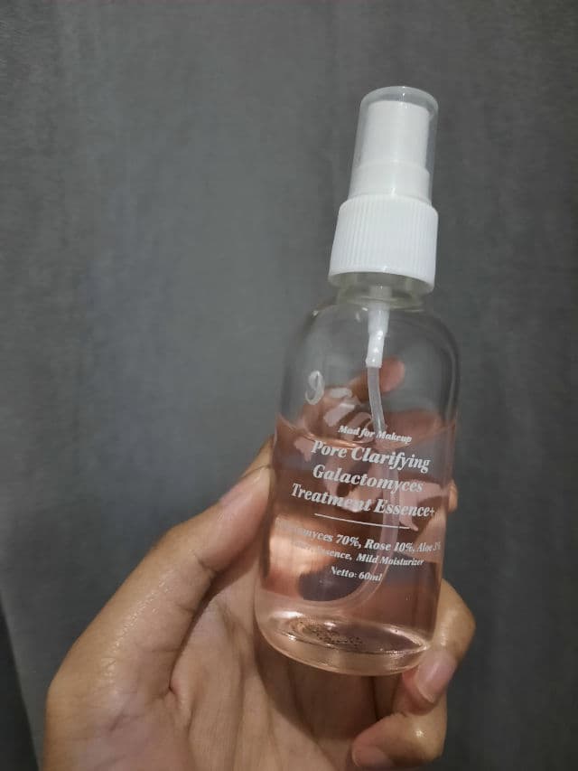 Mad For Makeup 3in1 Pore Clarifying Treatment Essence review photo by Kautsar
