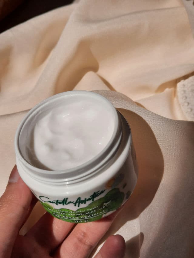 N'Pure Day Cream Centella Asiatica review photo by Kautsar