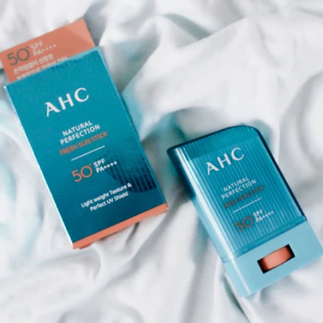 AHC Natural Perfection Fresh Sun Stick SPF50+ PA++++ review photo by KayeCyyy