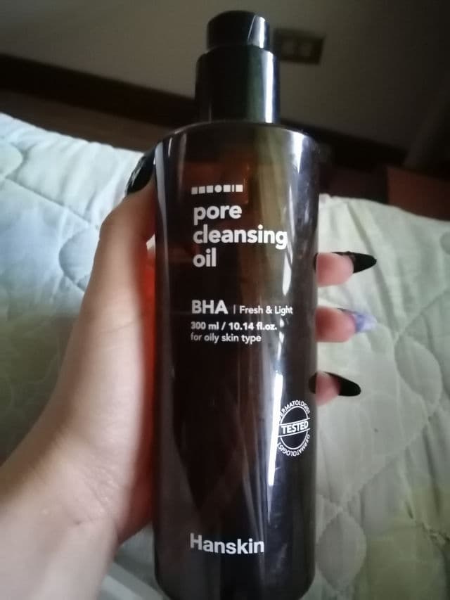 HANSKIN Pore Cleansing Oil BHA review photo by Keila