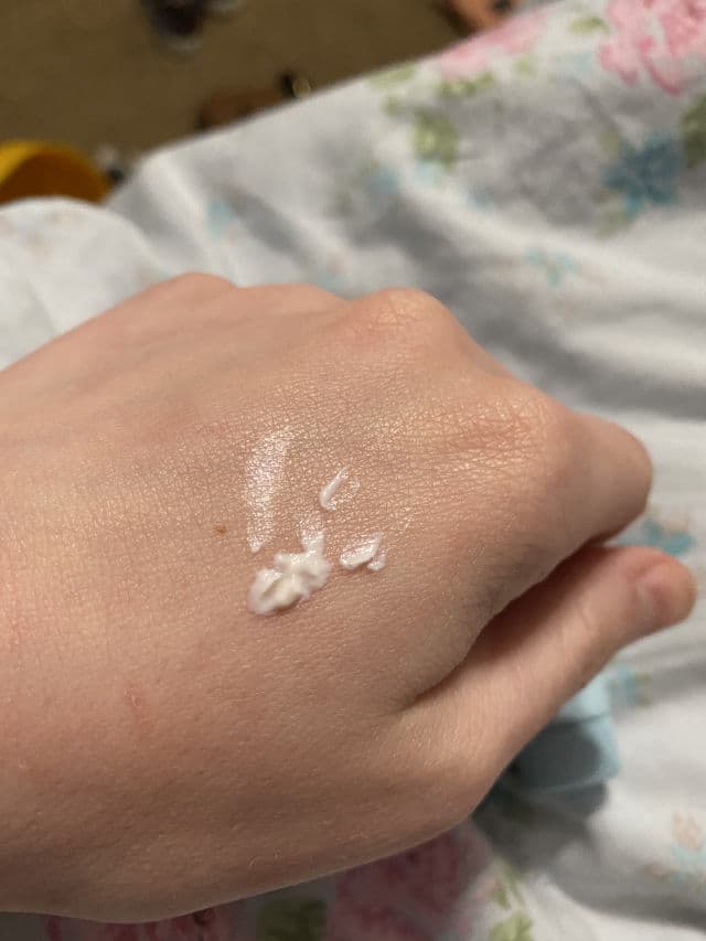 Tatcha Silken Pore Perfecting Sunscreen Broad Spectrum SPF 35 review photo by KelseySabryn