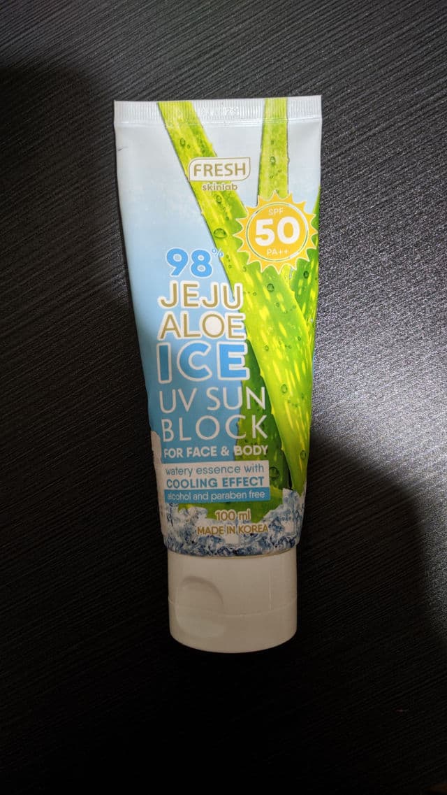 Fresh Skinlab Jeju Aloe Ice Sunblock SPF50 review photo by Kirin