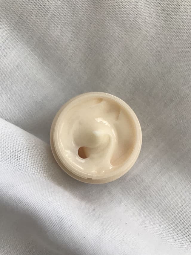 Shiseido Benefiance Wrinkle Smoothing Cream review photo by Kkace