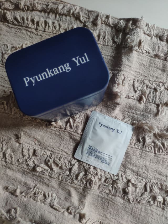 Pyunkang Yul Eye Cream review photo by KosmeticaKonfinada