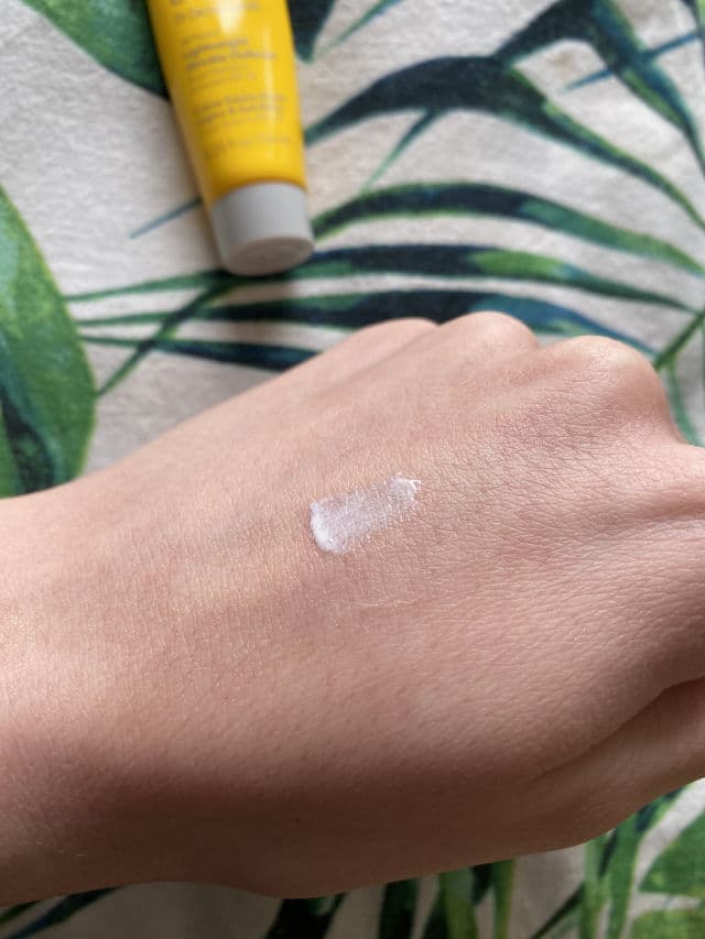 Dr. Dennis Gross Skincare All-Physical Lightweight Wrinkle Defense Broad Spectrum Sunscreen SPF 30 review photo by Kotrynaa