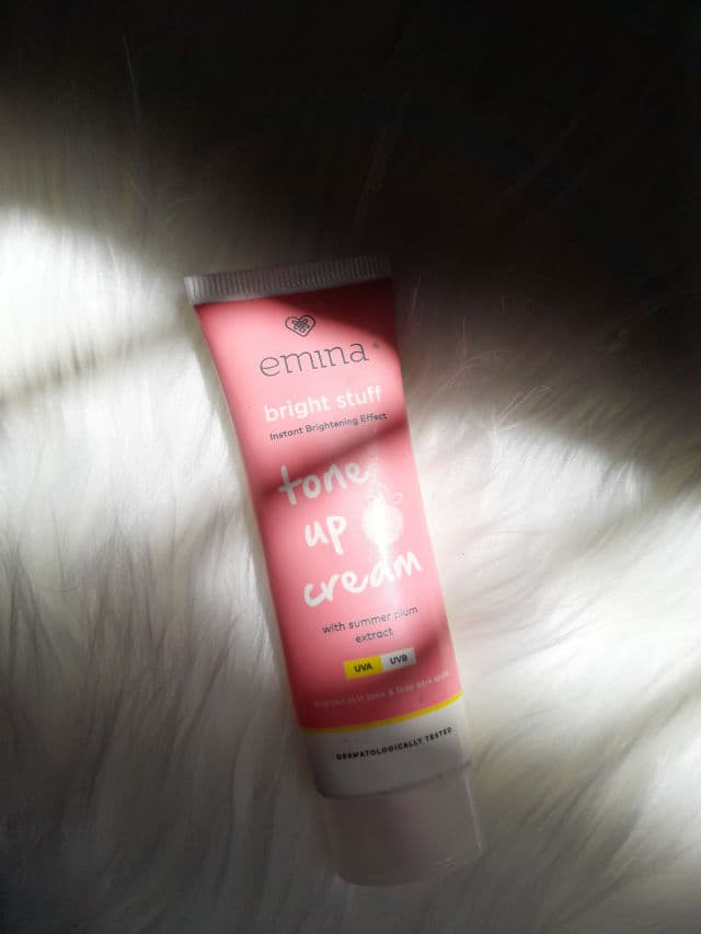 Emina Bright Stuff Tone Up Cream review photo by Kusuma