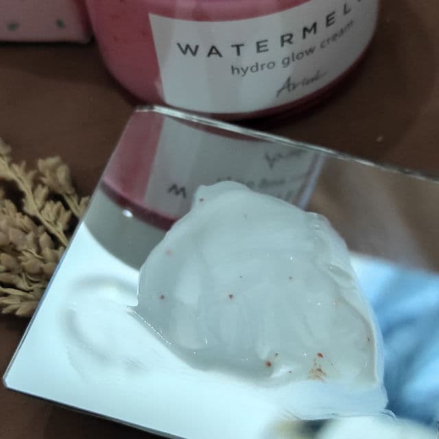 Ariul Watermelon Hydro Glow Cream review photo by Lailynfl