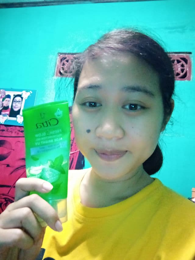 Citra Fresh Glow Multifunction Gel Aloe Bright UV review photo by Lia010817