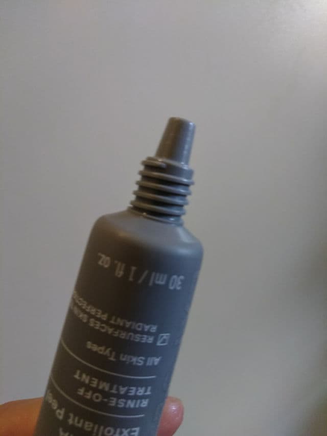 Paula's Choice SKIN PERFECTING 25% AHA + 2% BHA Exfoliant Peel review photo by Littledarling27