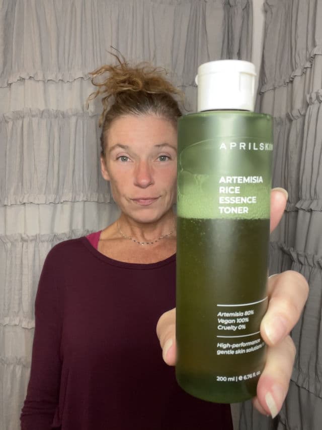 APRIL SKIN Artemisia Rice Toner review photo by LizzHBrown