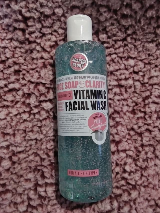 Boots Soap & Glory Face Soap and Clarity 3-in-1 Daily Detox Vitamin C Facial Wash review photo by Lmartinez