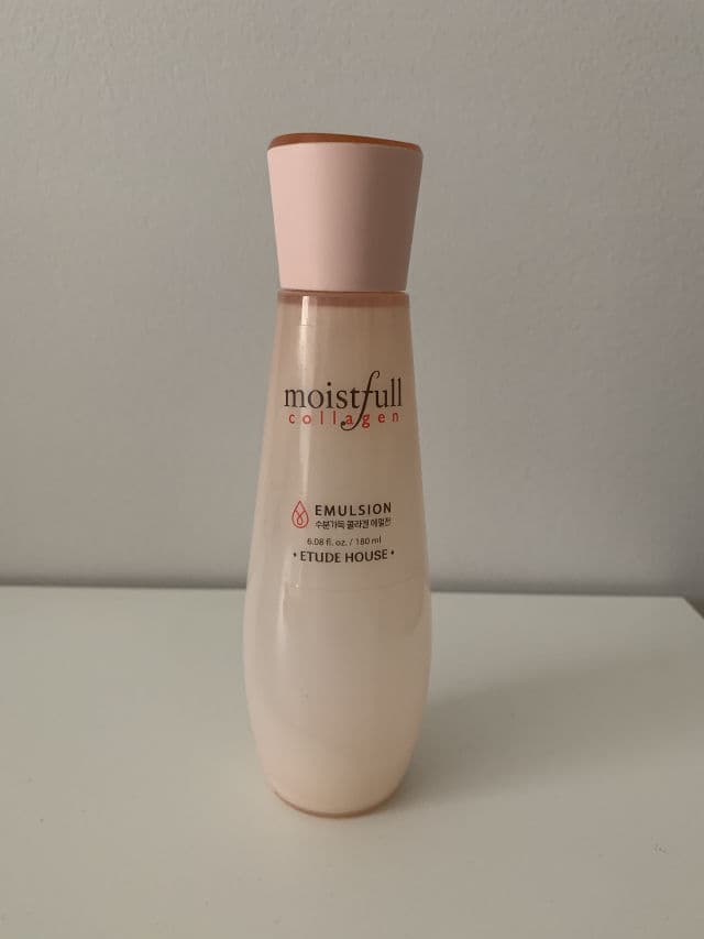 ETUDE Moistfull Collagen Emulsion review photo by Lolollama