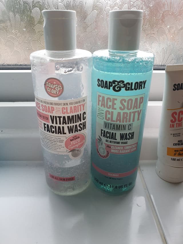 Boots Soap & Glory Face Soap and Clarity 3-in-1 Daily Detox Vitamin C Facial Wash review photo by Louise90