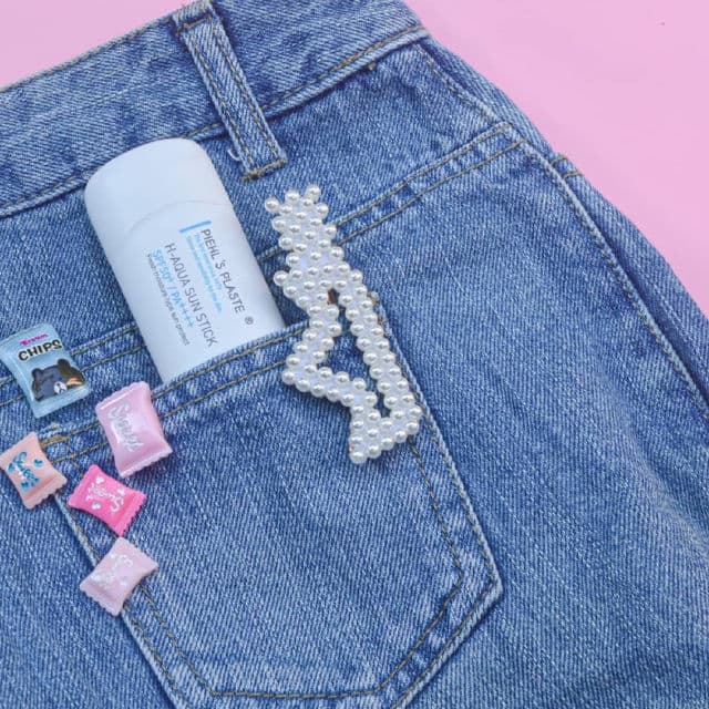 PIEHL'S PLASTE H-Aqua Sun Stick SPF 50+ / PA++++ review photo by Lovemadediary