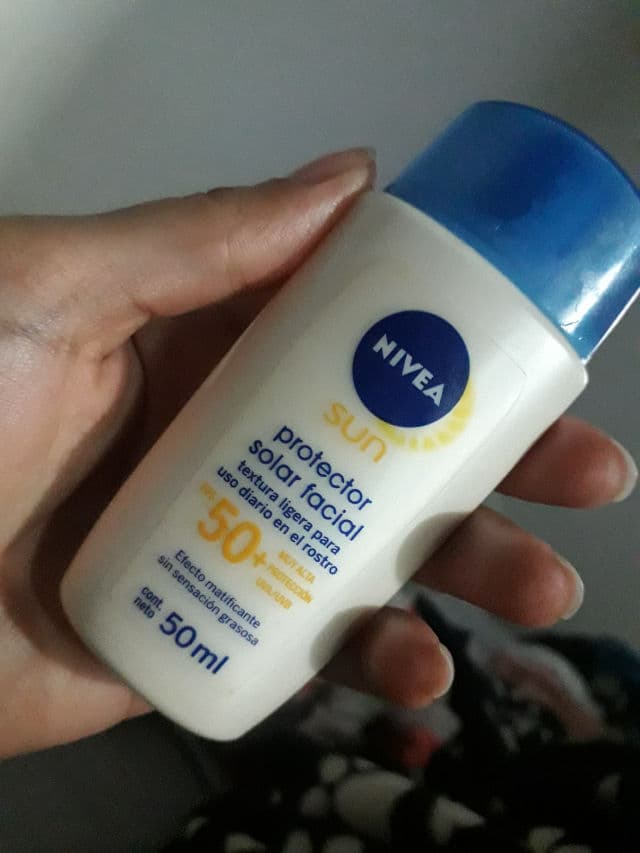 Nivea Sun Protector Solar Facial Toque Seco review photo by LuColmenares