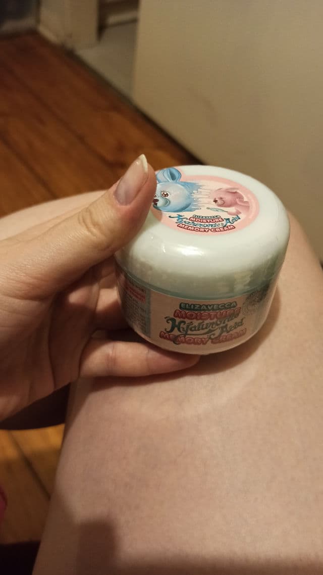 ELIZAVECCA Moisture Hyaluronic Acid Memory Cream review photo by Luanamoreno