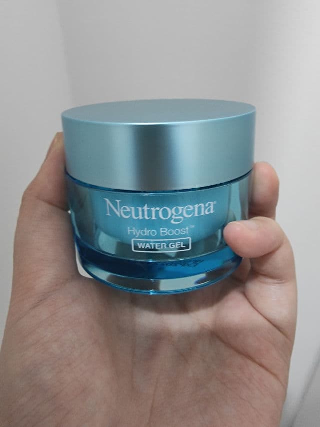 Neutrogena [Discontinued] Hydro Boost Water Gel review photo by Naturalskinismygoal