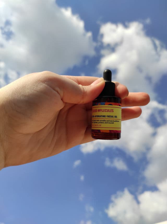 Good Molecules Ultra-Hydrating Facial Oil review photo by Maferstea