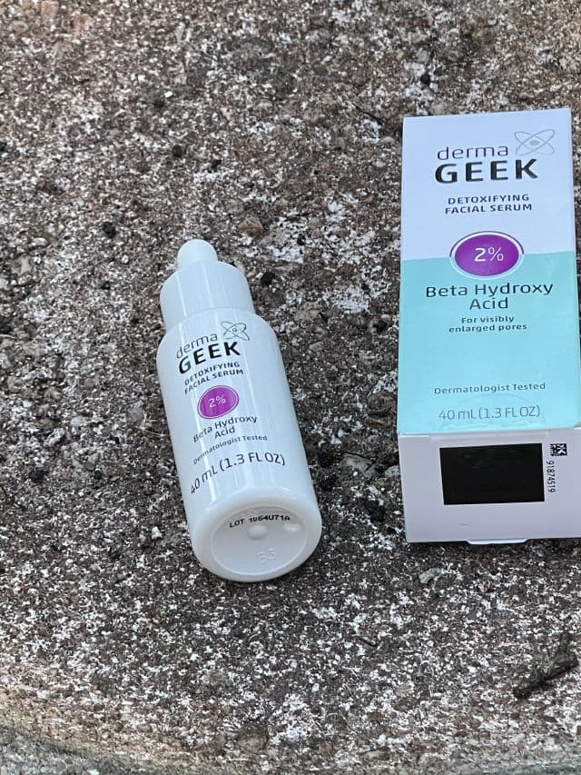 Derma Geek Smoothing 0.3% Retinoid Facial Serum review photo by Mannika