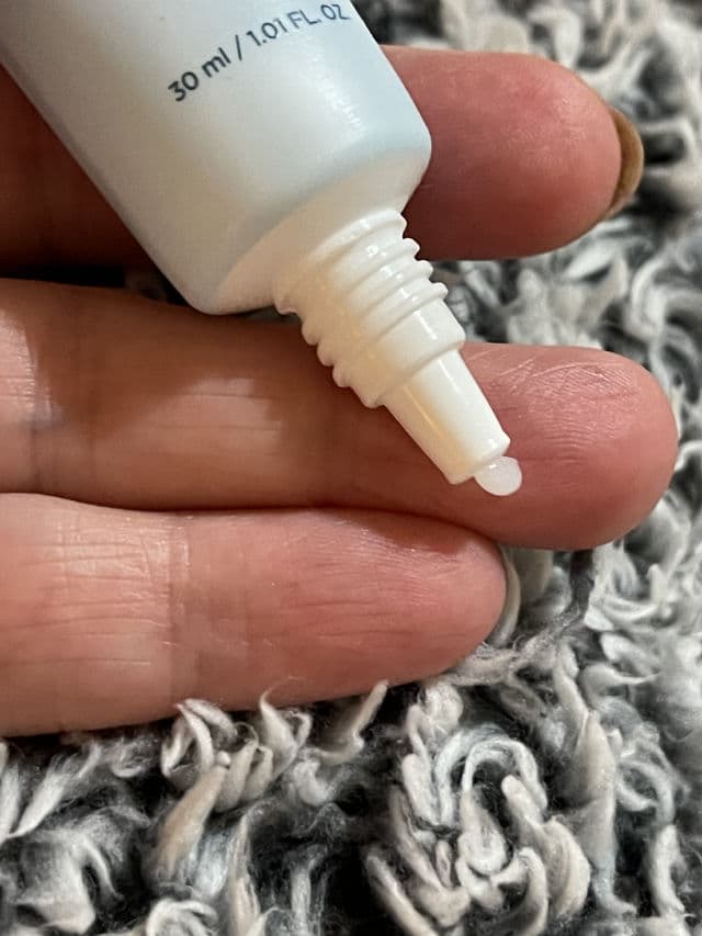 Klavuu White Pearlsation Completed Revitalizing Eye Cream review photo by Mannika