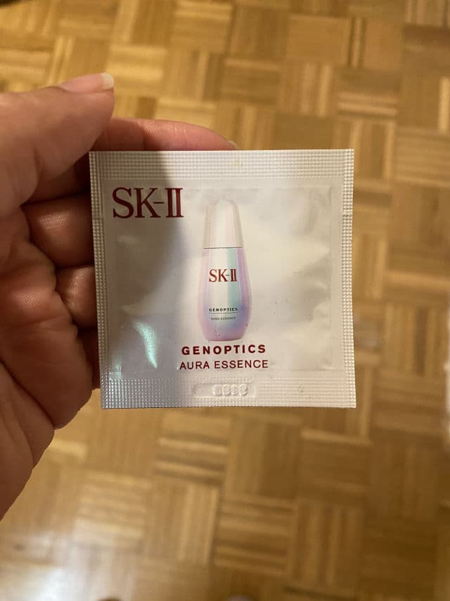 SK-II GenOptics Aura Essence Serum review photo by Mareenap