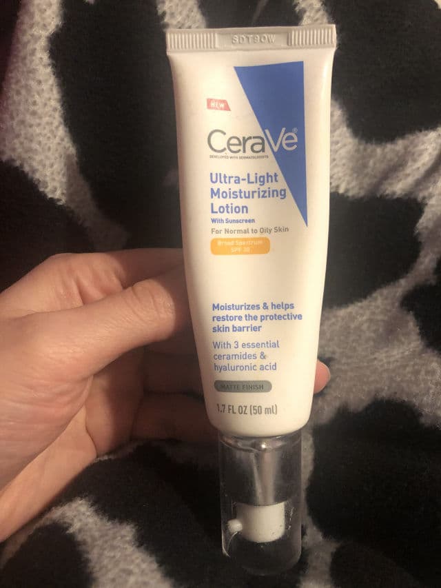 CeraVe Ultra-Light Moisturizing Lotion SPF 30 review photo by MegD630