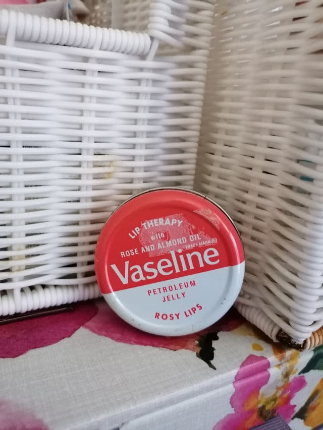 Vaseline Lip Therapy Rosy Lips Tin review photo by Reenybees