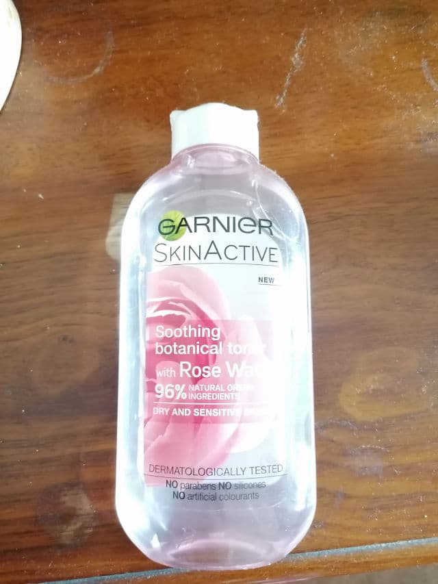 Garnier Natural Rose Water Toner Sensitive Skin review photo by Reenybees