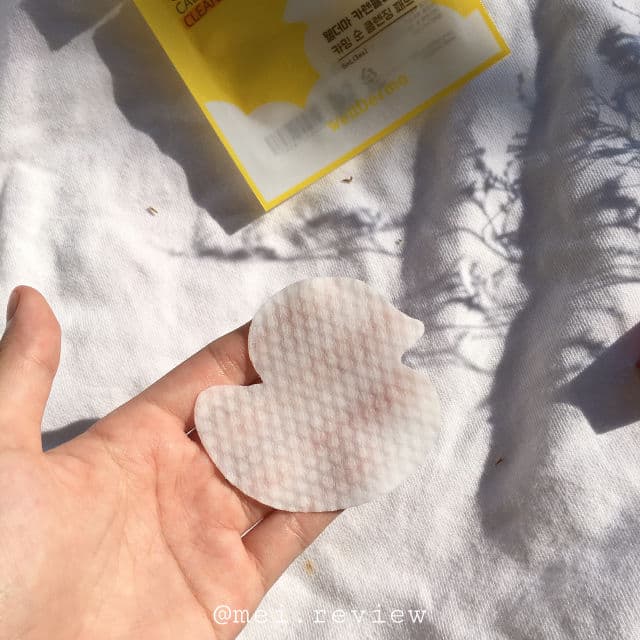 WellDerma  Calendula Calming Soon Cleansing Pad review photo by MeiMeiReview