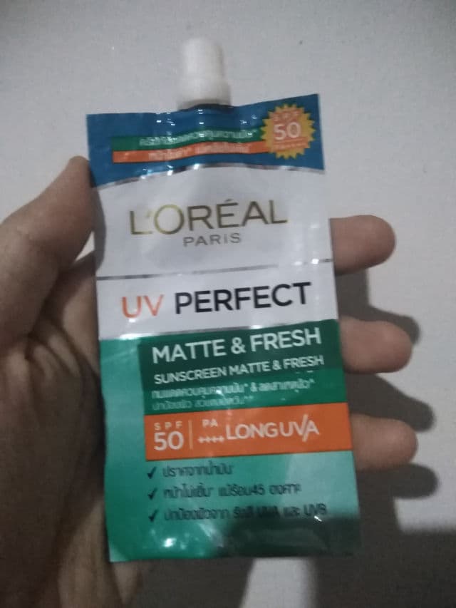 L'Oreal Paris UV Perfect Matte & Fresh Long UVA SPF 50+/PA++++ review photo by MeiskeJ