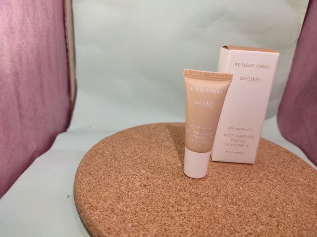 Avoskin BLP X Avoskin Multipurpose Tinted Sunscreen review photo by Michico