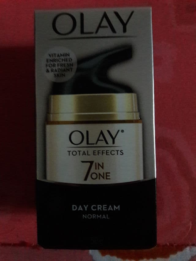 Olay Total Effects 7 in One Day Cream Normal SPF 15 review photo by MiftahRachma