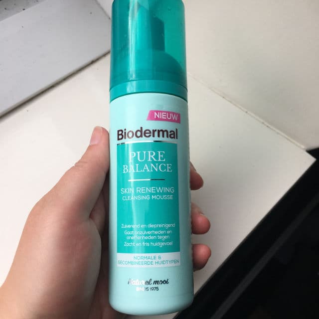 Biodermal Pure Balance Skin Renewing Cleansing Mousse review photo by MimiMomoSkincare