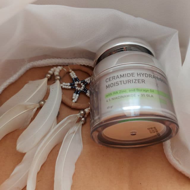 Bhumi Ceramide Hydra Lock Moisturizer review photo by Miranntii
