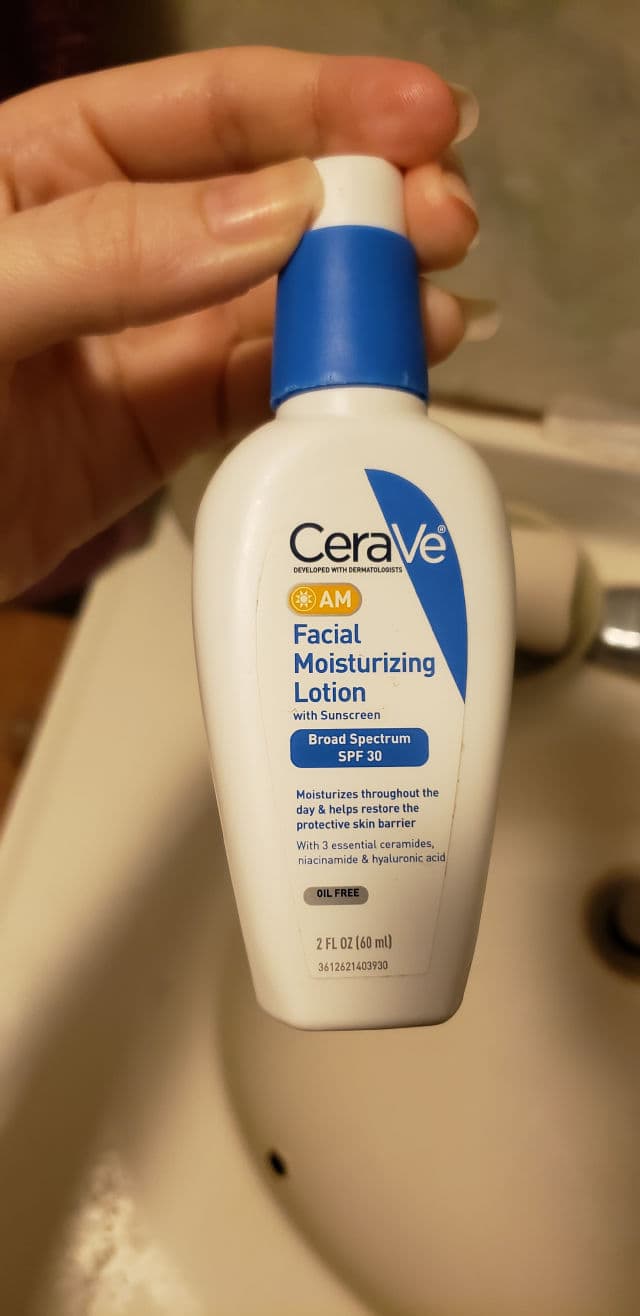 CeraVe Facial Moisturizing Lotion AM with SPF 30 review photo by Mirmelody